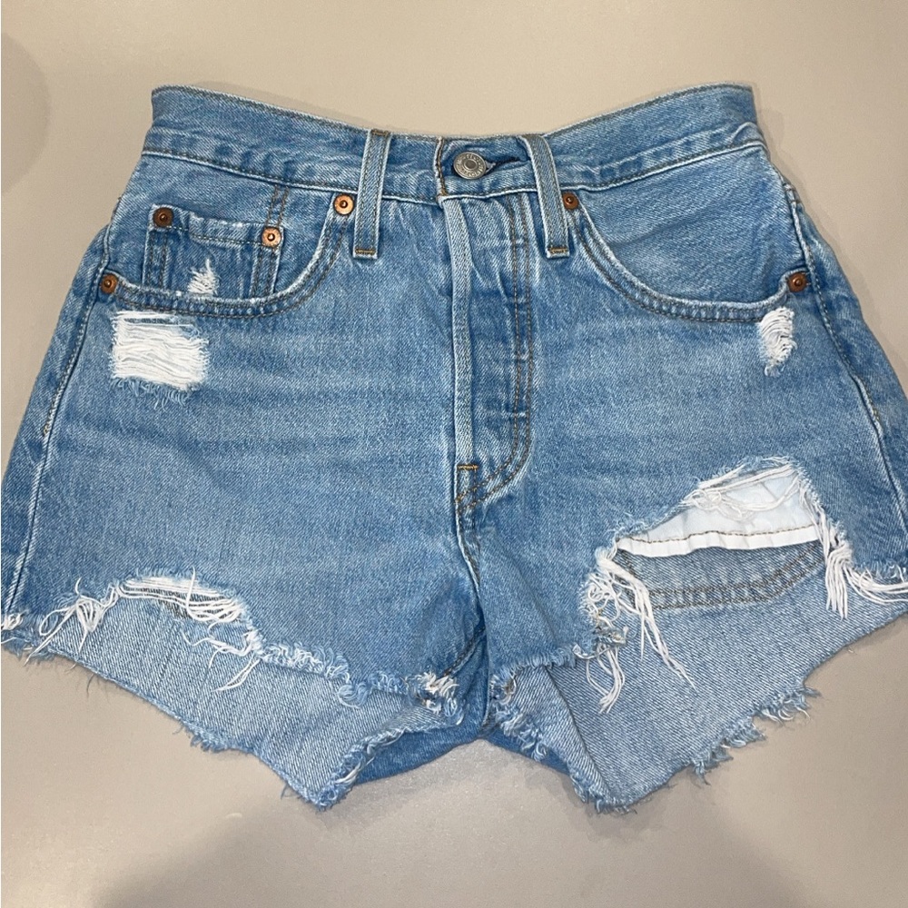 Levi’s shorts
